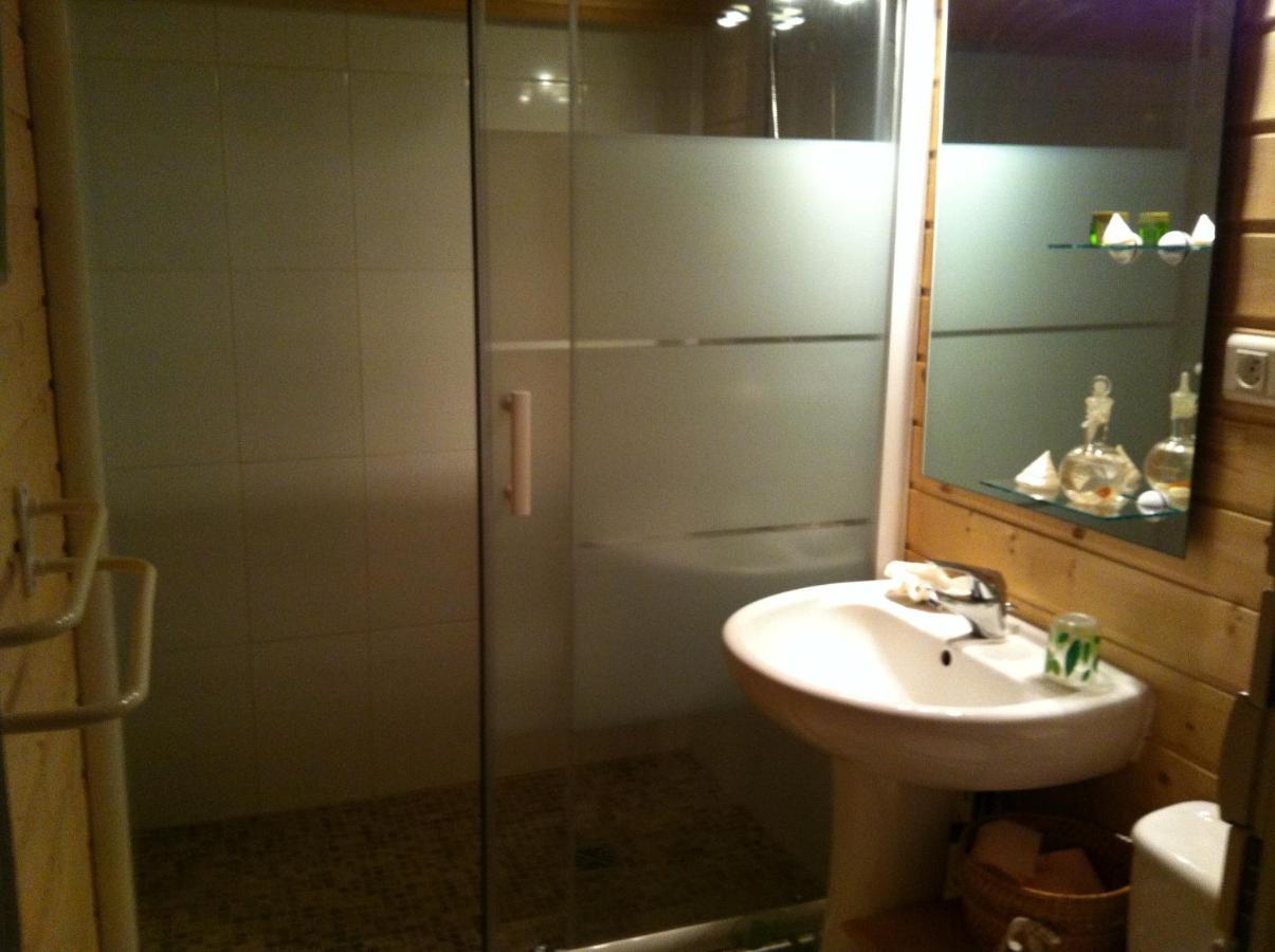 מורול Chalet Entre Lac Et Volcan מראה חיצוני תמונה