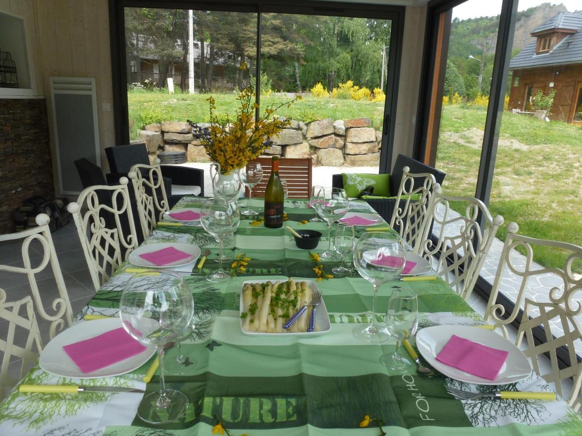 מורול Chalet Entre Lac Et Volcan מראה חיצוני תמונה